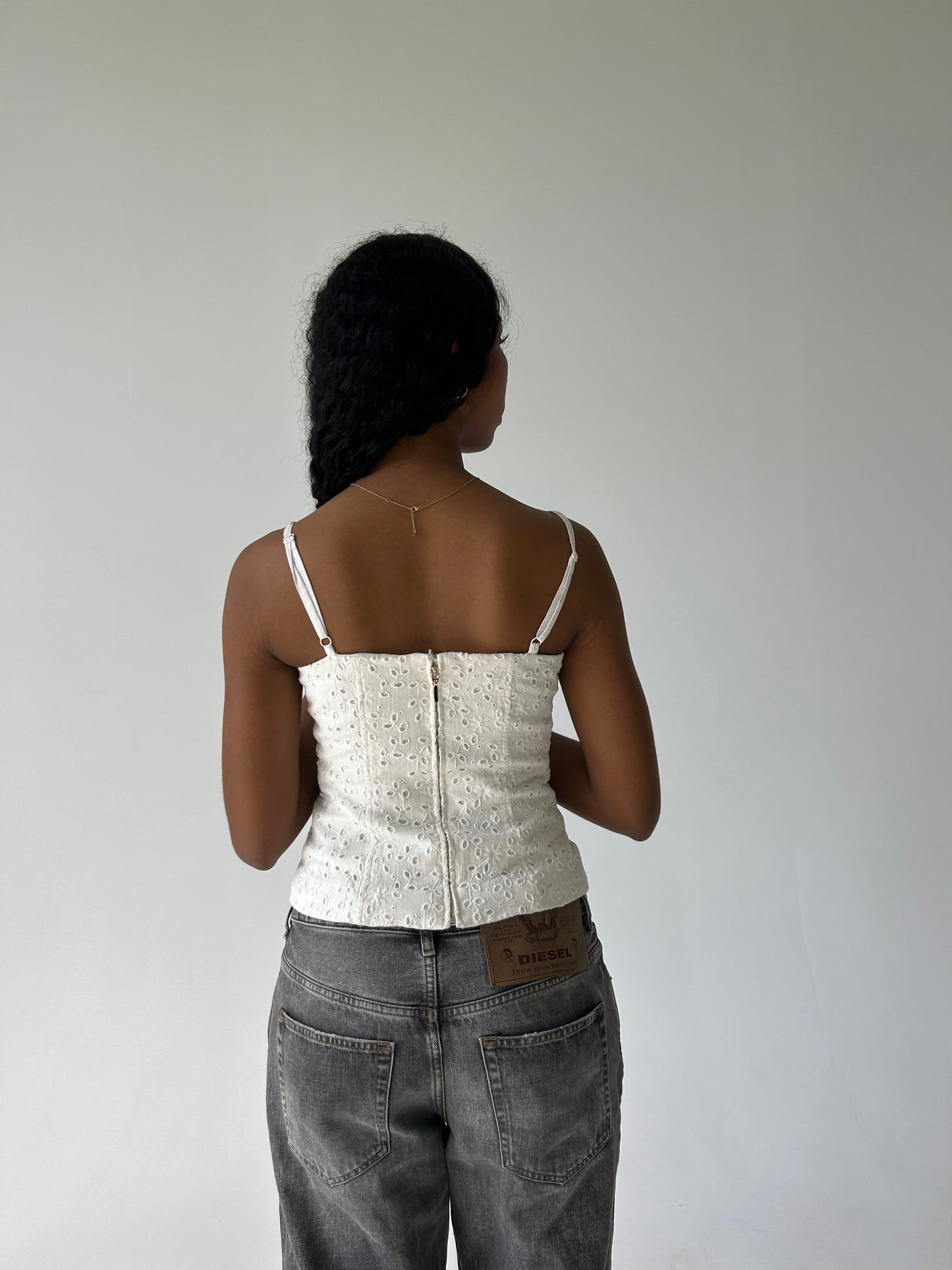 Eyelet Tank