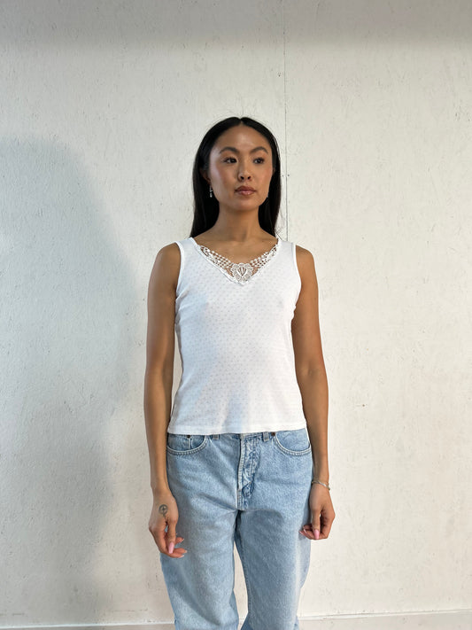 Eyelet Tank